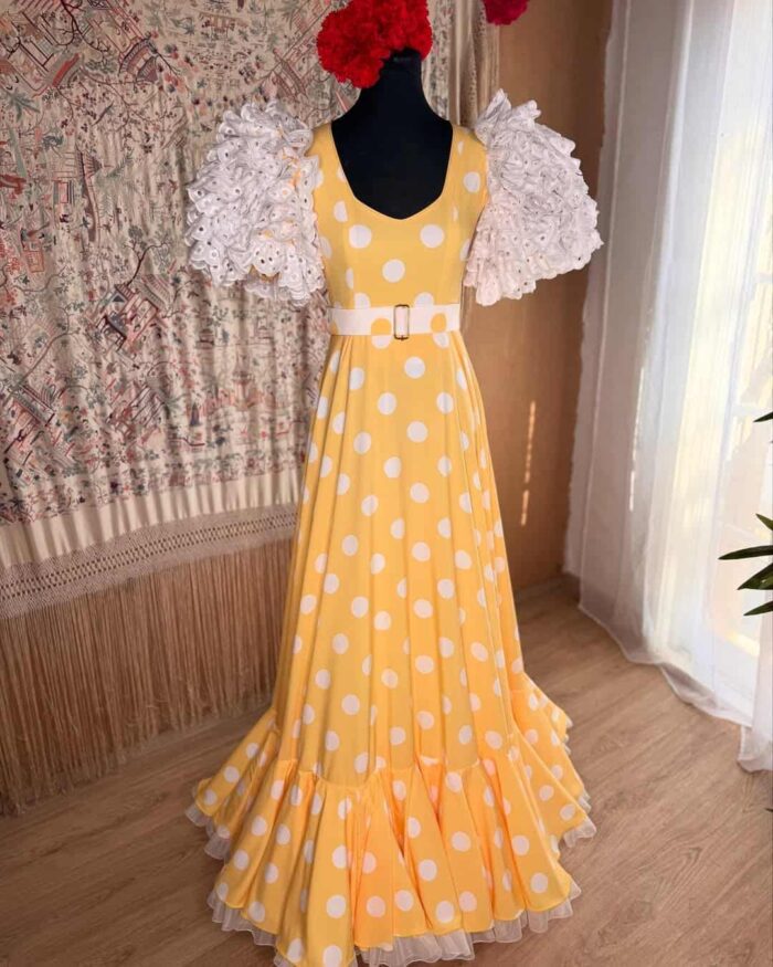 TRAJE DE FLAMENCA MODELO QUEJIO AMARILLO PASTEL - Imagen 2
