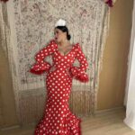 TRAJE DE FLAMENCA ROJO LUNAR BLANCO MODELO AGATA