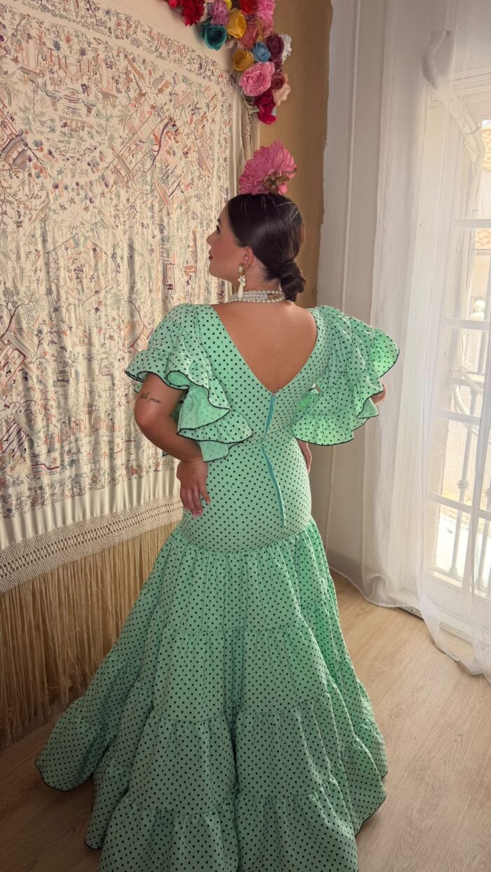 TRAJE DE FLAMENCA MODELO ALMA VERDE MENTA LUNAR NEGRO - Imagen 3