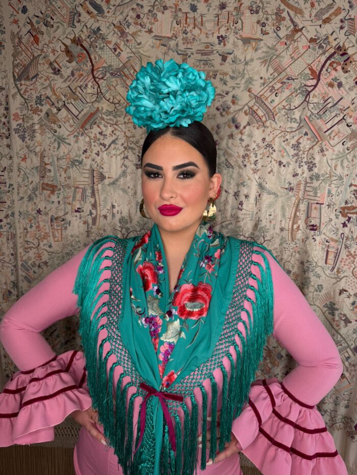 TRAJE DE FLAMENCA CANASTERO ROSA EMPOLVADO Y CINTA DE TERCIOPELO - Imagen 2