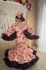 VESTIDO DE FLAMENCA MODELO CORAL CON LUNARES BURDEOS - Imagen 6