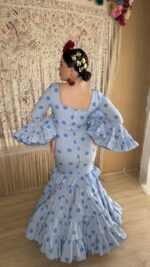 Traje de flamenca Modelo Mediterraneo celeste lunar - Imagen 8