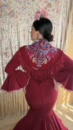 TRAJE DE FLAMENCA BURDEOS MODELO ELENA - Imagen 3