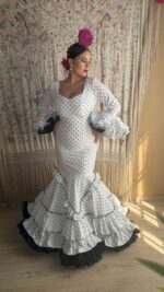 TRAJE DE FLAMENCA MODELO ALBOROTO BLANCO LUNAR NEGRO - Imagen 3