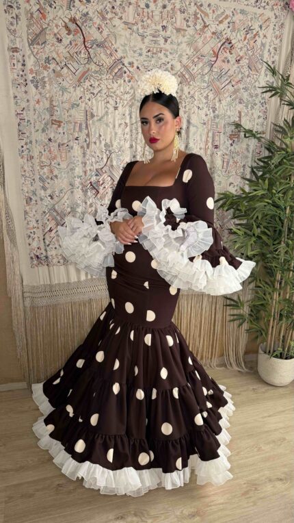 TRAJE DE FLAMENCA MODELO JARANA MARRON LUNAR BEIG