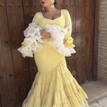 TRAJE DE FLAMENCA CANASTERO MODELO TRINI AMARILLO PASTEL