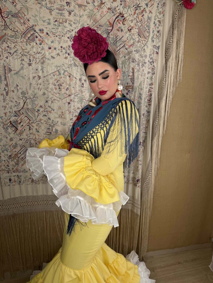 TRAJE DE FLAMENCA AMARILLO MODELO GIRASOL - Imagen 3
