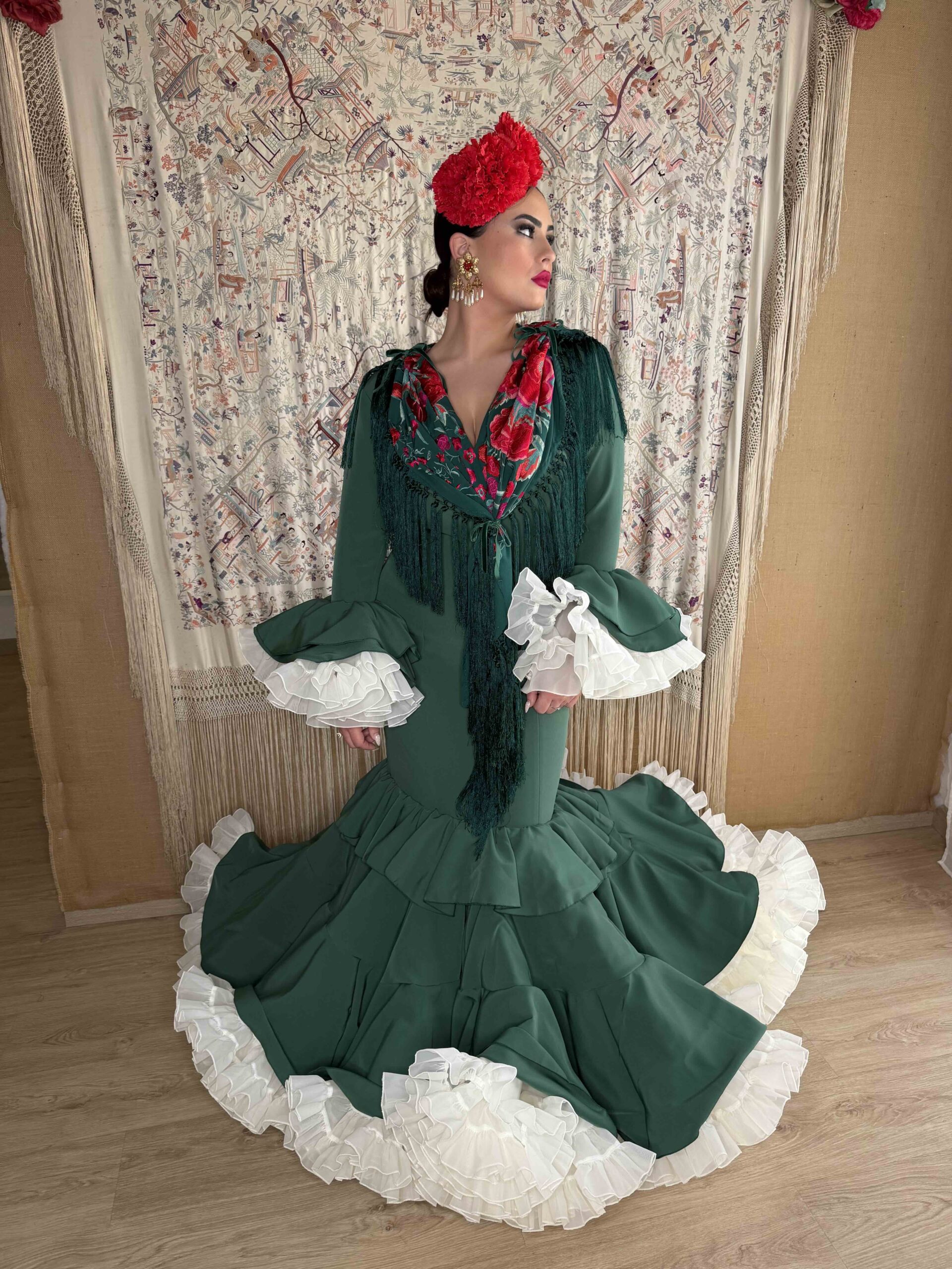 IMG_8984 TRAJE DE FLAMENCA VERDE BOTELLA MODELO ESPUMA - Imagen 1