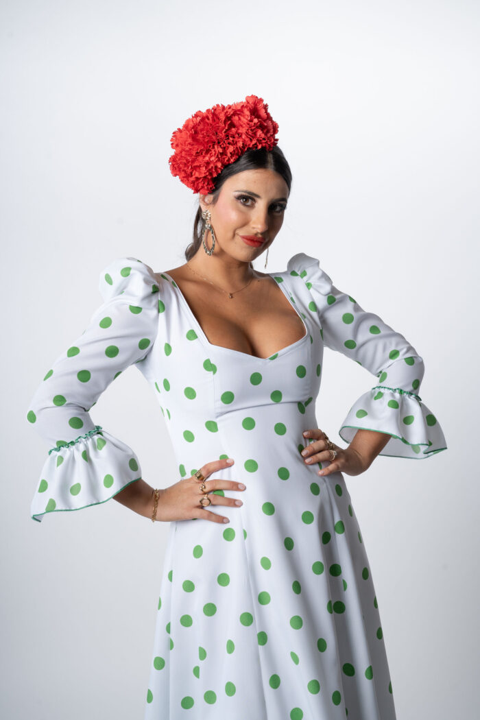 Bata Rociera Blanca con Topos Verdes