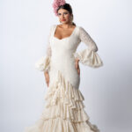 Traje de flamenca modelo Marfil