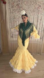 TRAJE DE FLAMENCA MODELO TARANTA AMARILLO PASTEL