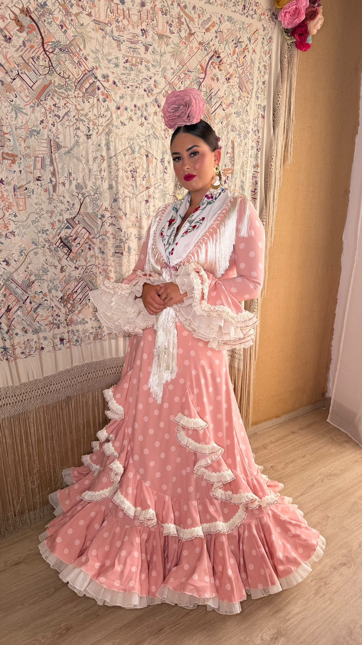 TRAJE DE FLAMENCA ROSA MODELO DULCE