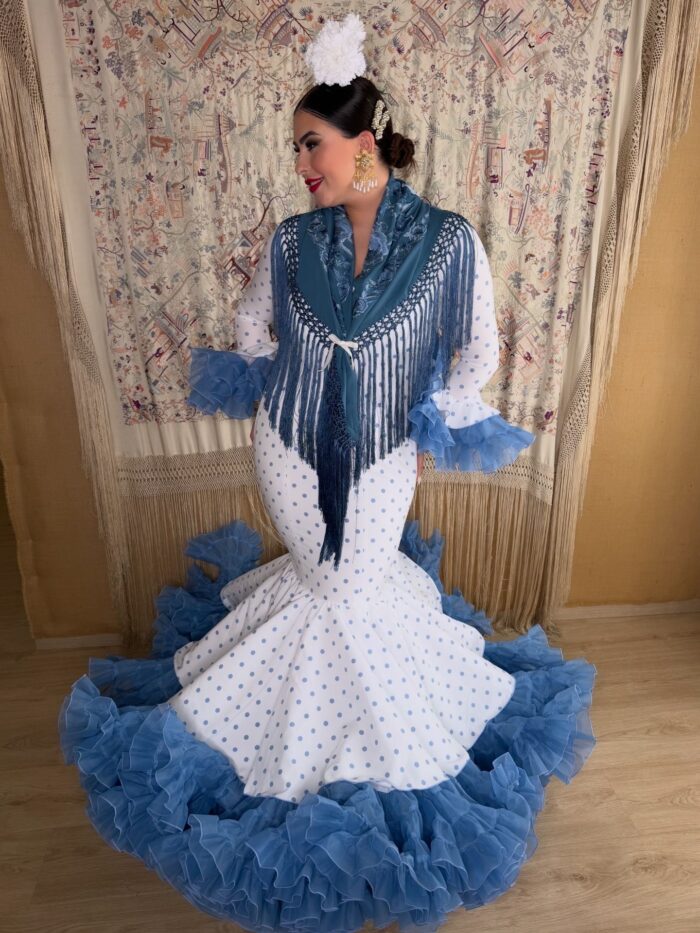VESTIDO DE FLAMENCA MODELO ZAHARA BLANCO LUNAR AZUL DUCADO - Imagen 2