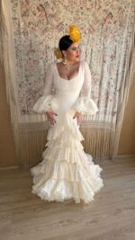 Traje de flamenca modelo Marfil - Imagen 4