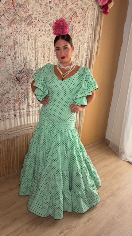 TRAJE DE FLAMENCA MODELO ALMA VERDE MENTA LUNAR NEGRO